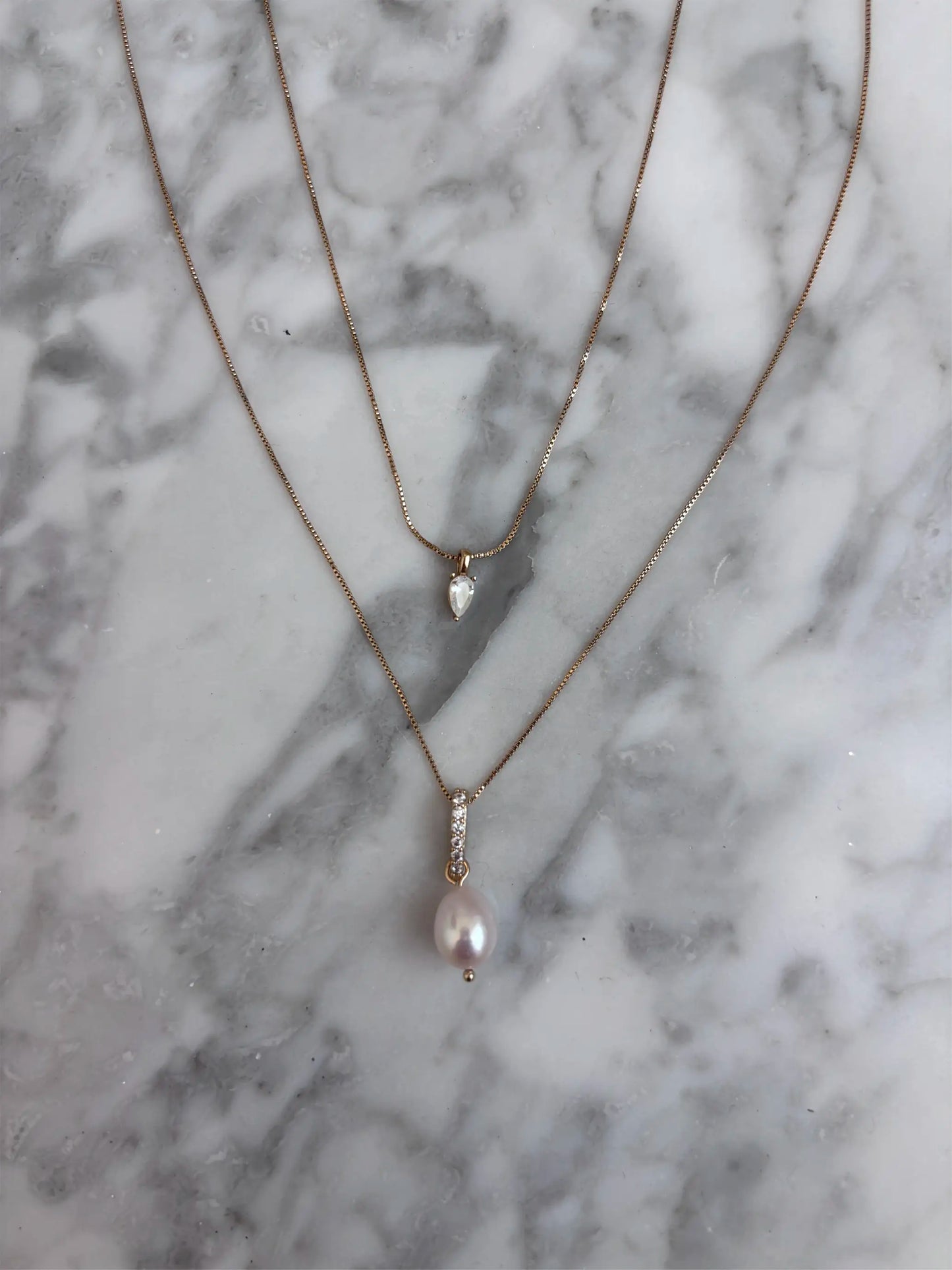 Gold Pearl Pendant Necklace